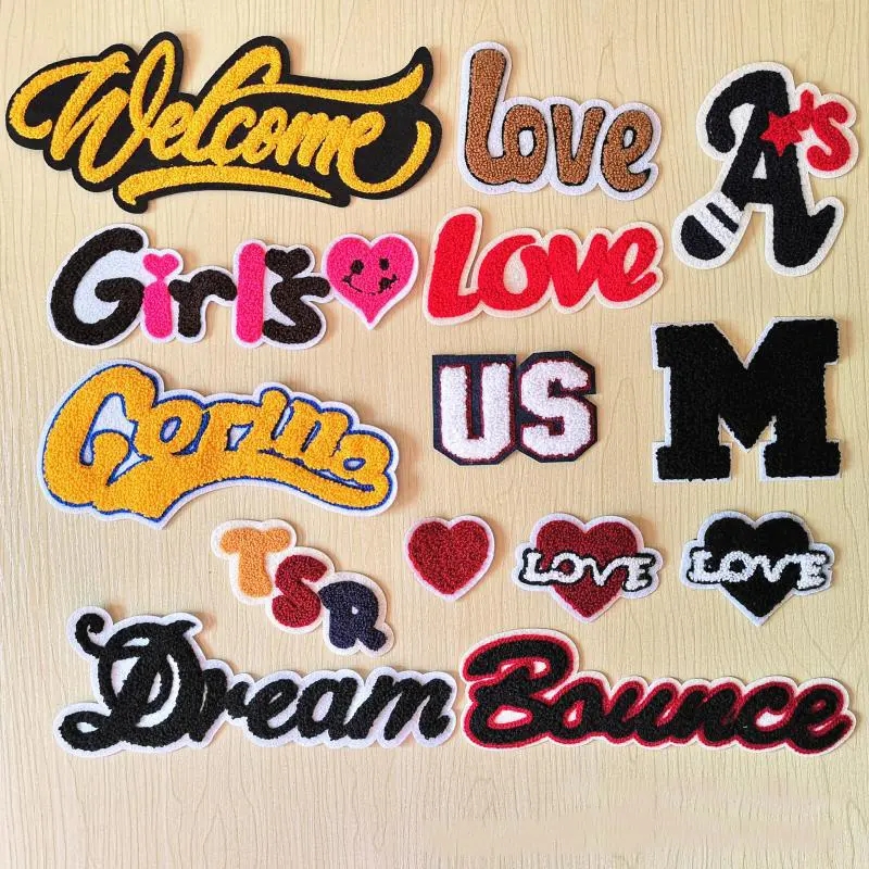 Decoratieve stoffen cartoon borduurwerkpatch